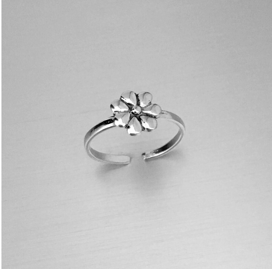 Gift For Women’s Solid Metal Adjustable Flower Toe Ring White Gold Plated Silver