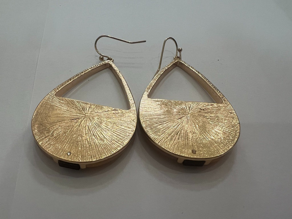 Uncas Int Gold Blush Wine Dangle Earrings Resin Wood Earth Tones Vendor Sample