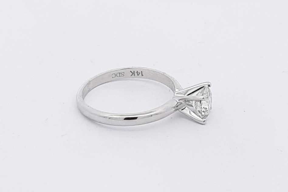 0.96ctw Diamond Ring In 14k White Gold 2.5 Grams Size 6.75 Eb0226lcxzsa