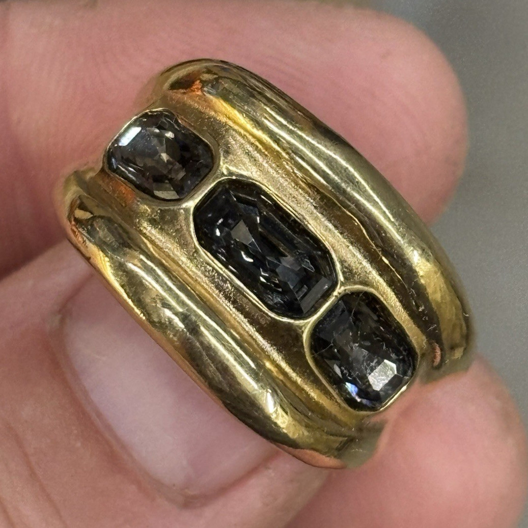 Authentic UNOde50 “Bluemoon” Three-Crystal Ring