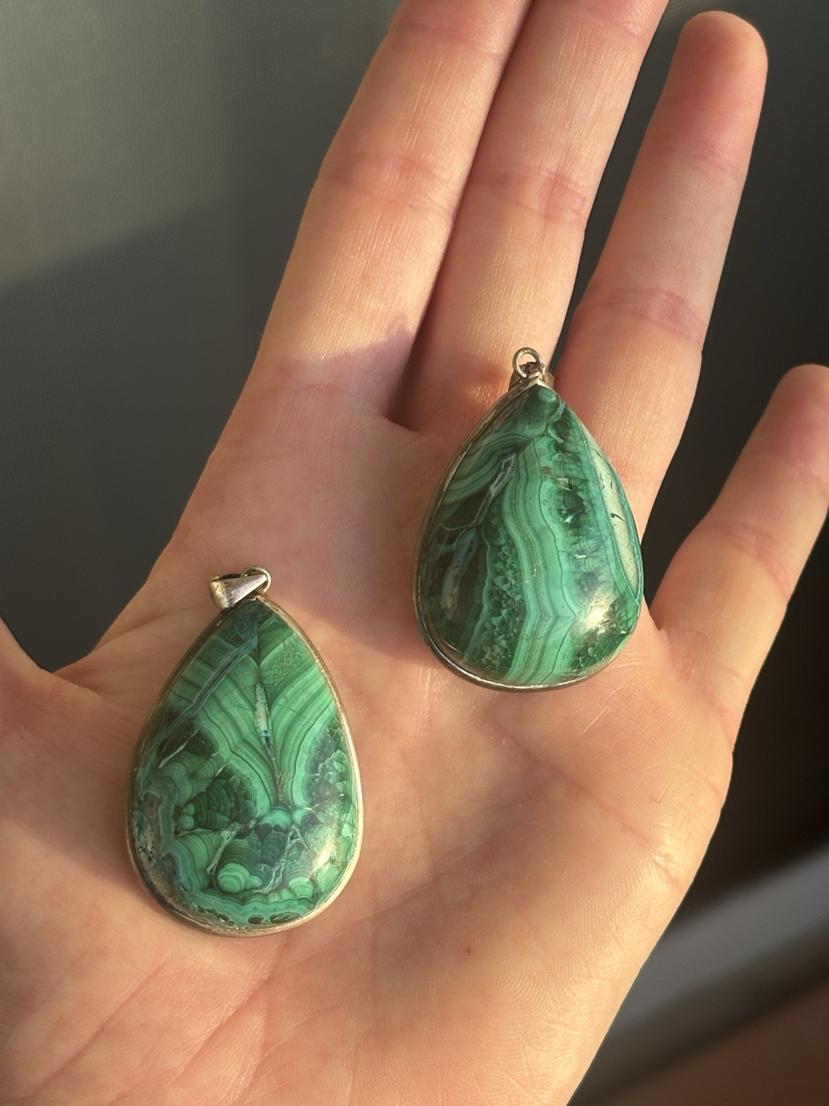 Green Malachite Gemstone Teardrop/Pear shape Bezel-Set Silver Pendant Charm