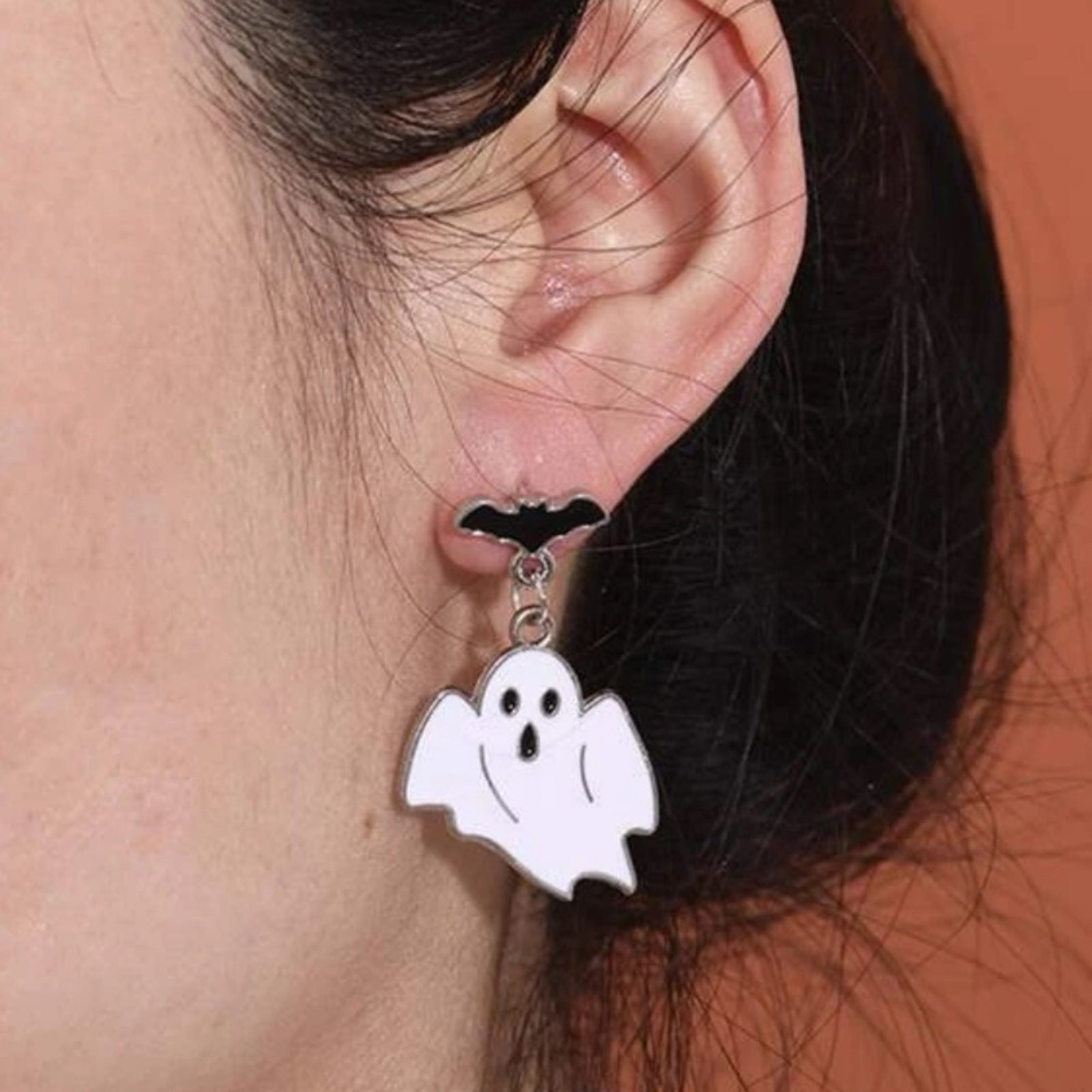 Cute! 👻 Ghost Bat Black White Earrings Halloween Fall