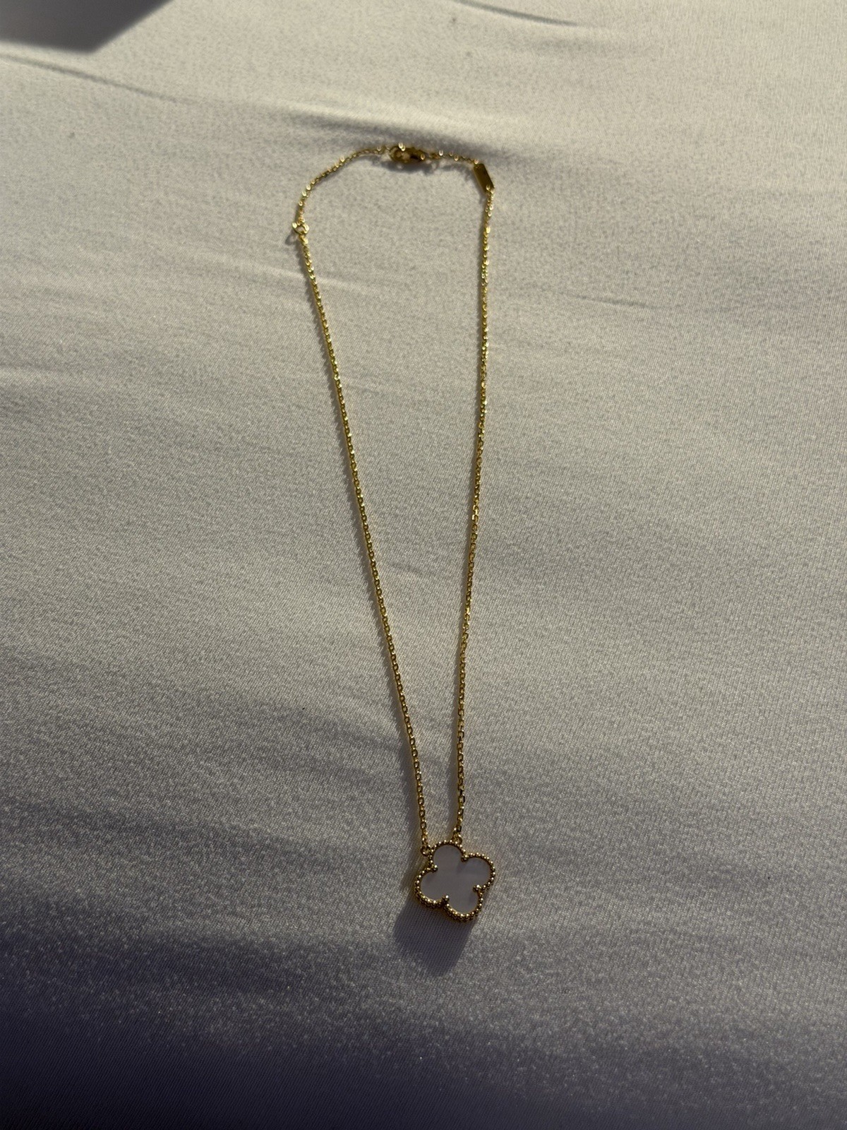 New Van Cleef Yellow Gold Plated Mother of Pearl Clover Pendant Charm Necklace