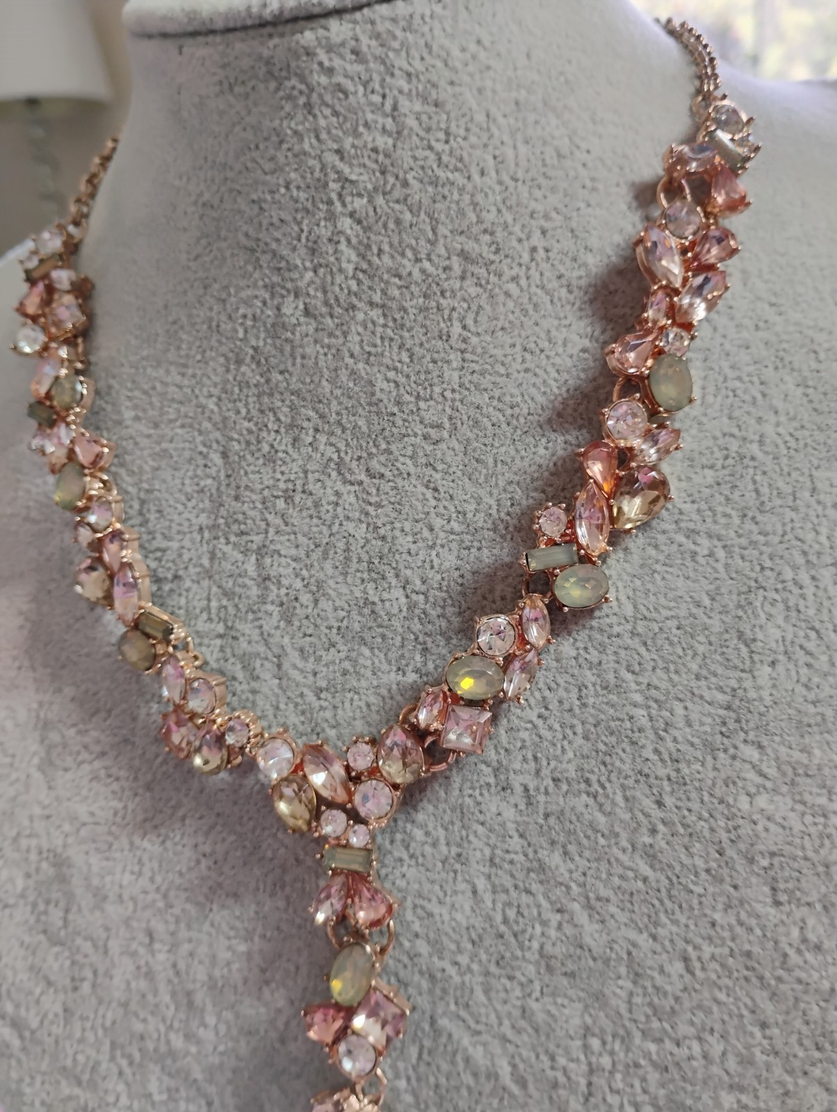 Rose Gold Charming Charlie Necklace pre-owned