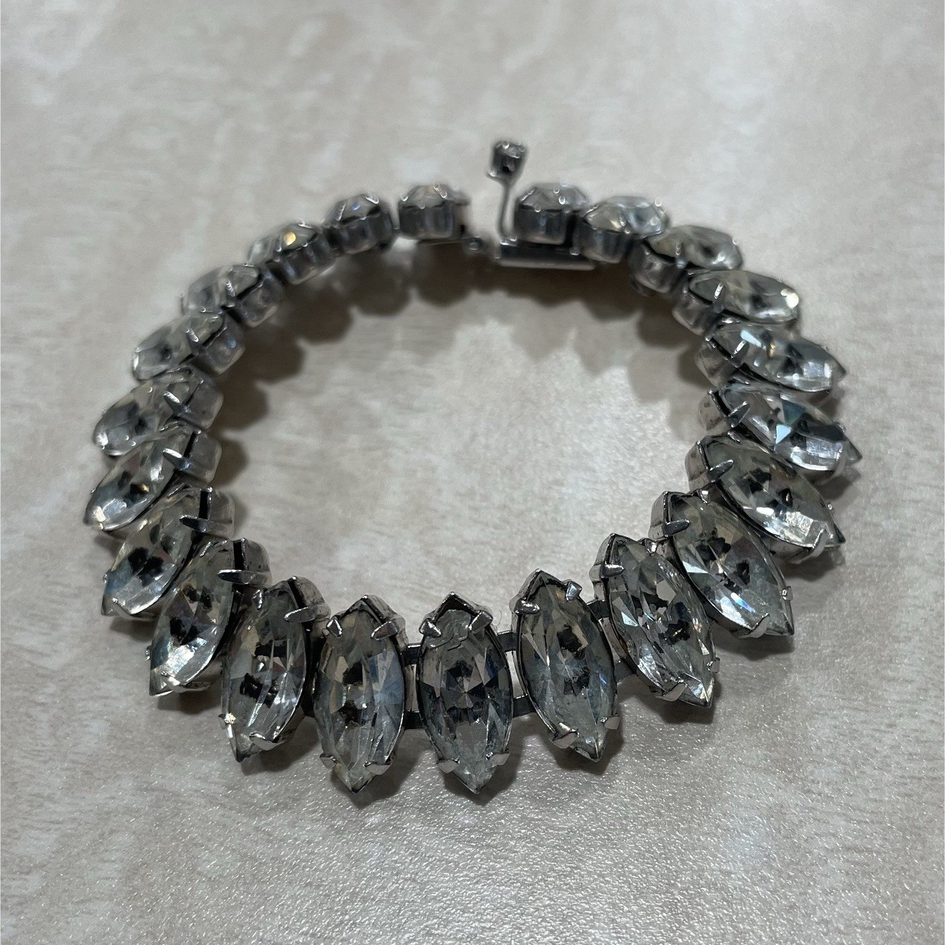 Vintage Weiss 7” Silver Tone Marquise Clear Crystal Tennis Link