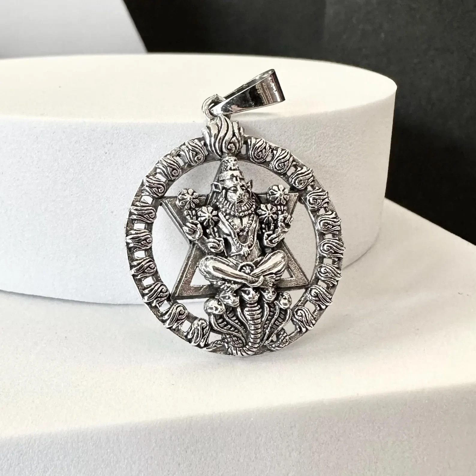Handcrafted 925 Sterling Silver Chakra Narasimha Yoga Symbol Hinduism Pendant