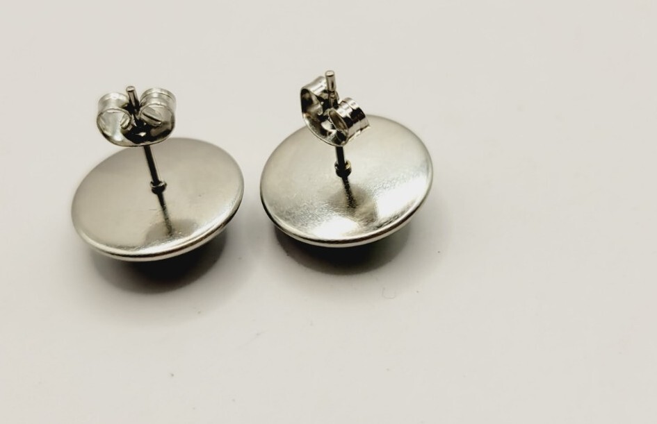 Marijuana Pot Leaf Green & Black Stud Earrings PIERCED Cannabis Leaf 14mm