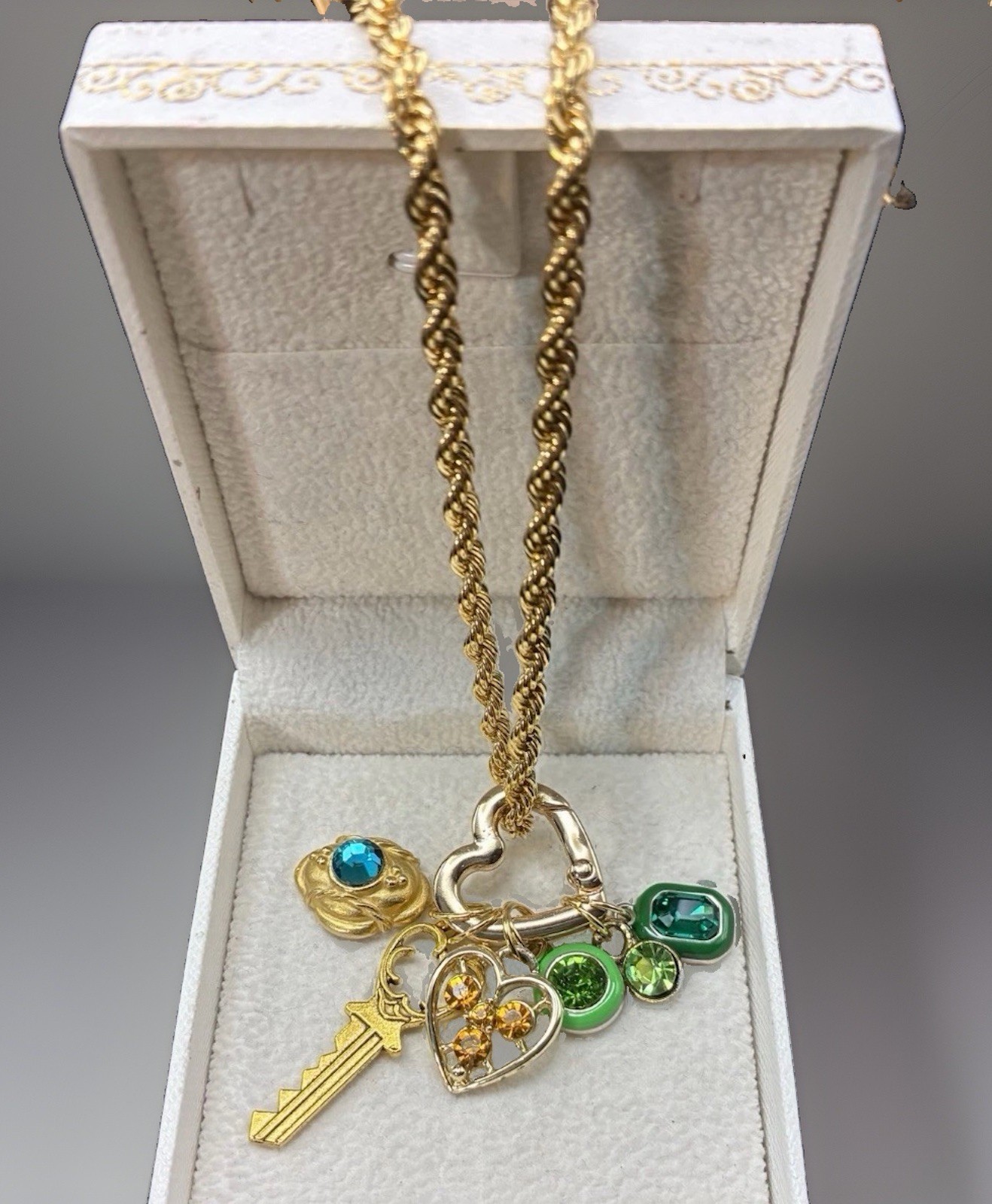 Heart & Key Charms On Carabiner – Rope Chain Necklace – Vintage Estate Jewelry