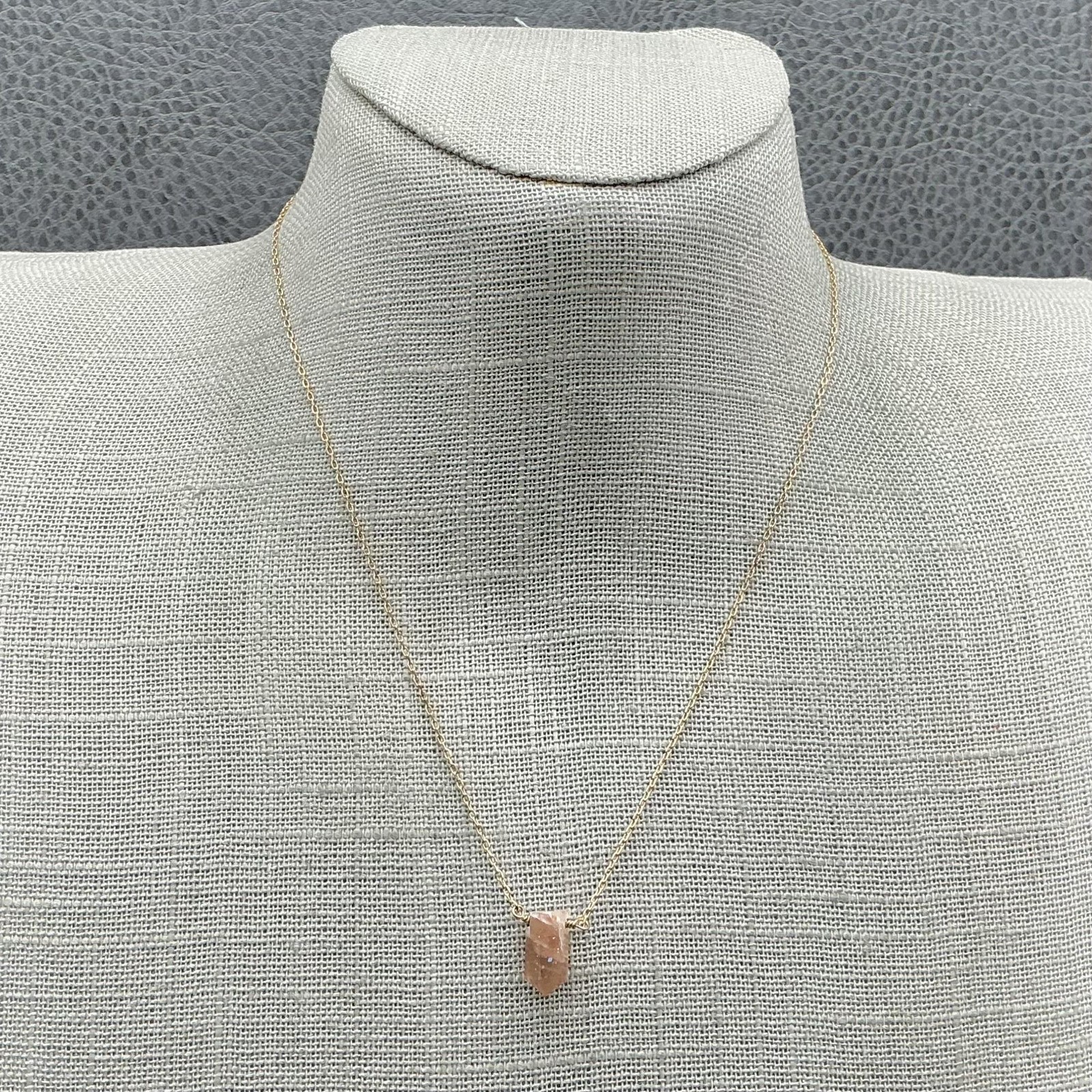 Luna Norte Necklace Gold Tone Peach Stone Rectangle Quartz Pendant Jewelry 16″