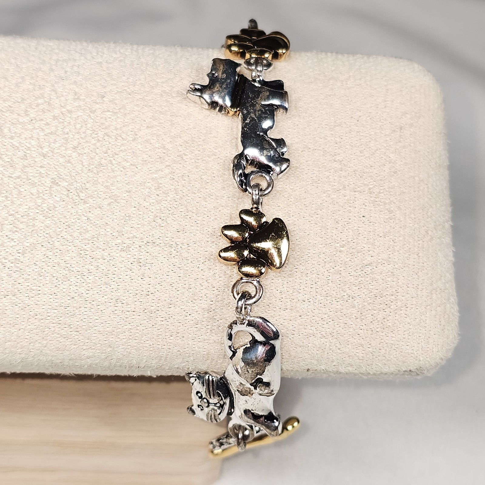 Premier Designs Silver Gold Two Tone Cat Dog Toggle Link Costume Bracelet 6.75″