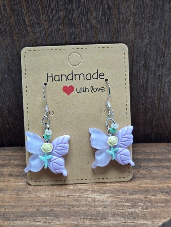 NWT Purple Butterfly Earrings Pierced Acrylic Glass Bead Dangle Drop Handmade