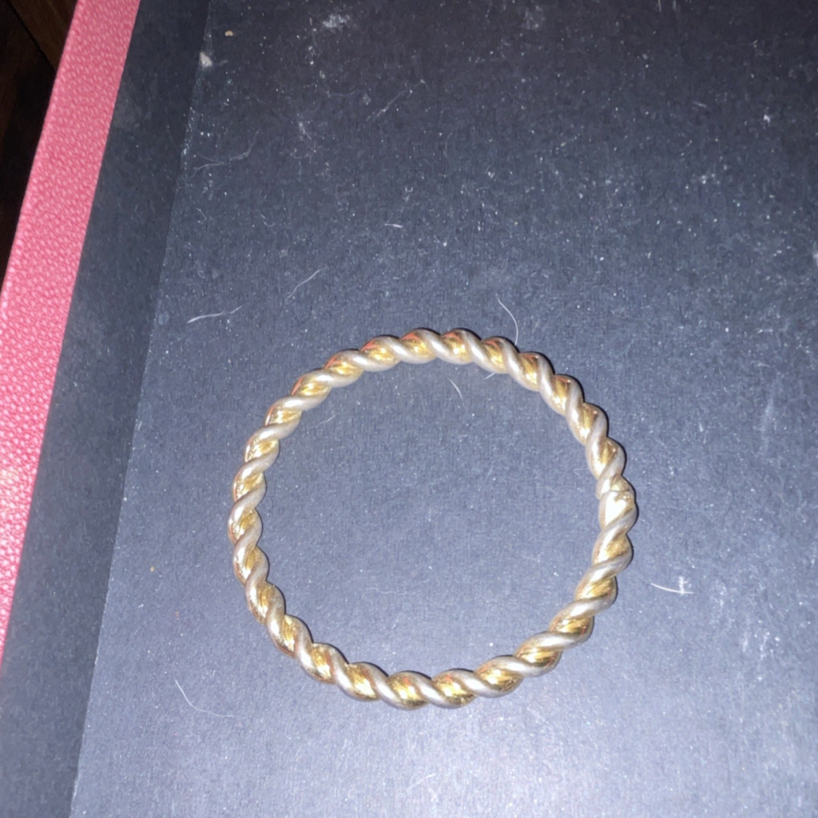Gold Tone Twisted Metal Bangle Bracelet Round Shape Less Than 8 in Fashion