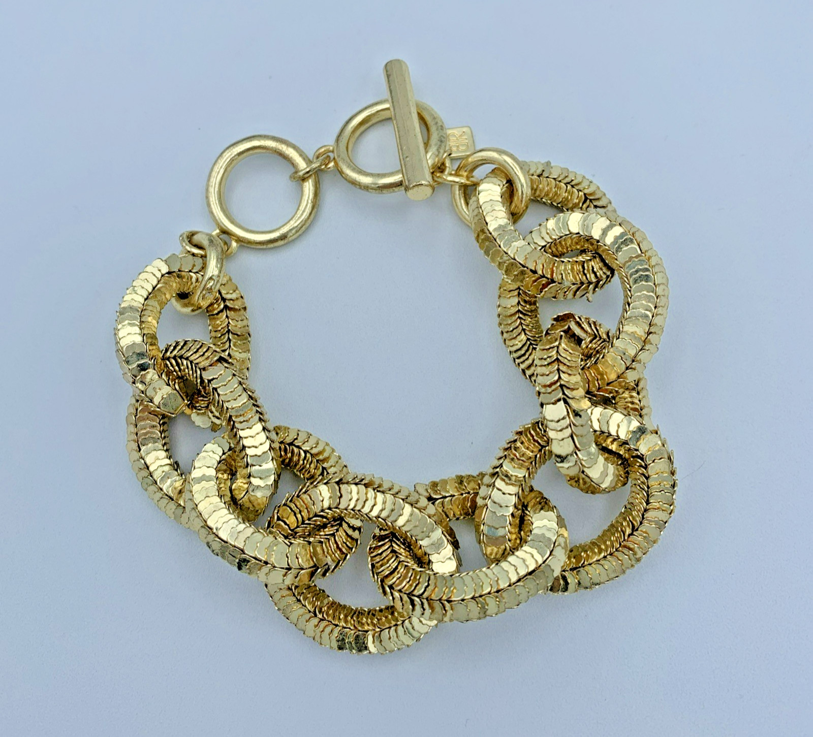 Banana Republic 7-8 inch Gold Tone Chunky Chain Toggle Bracelet B6-52