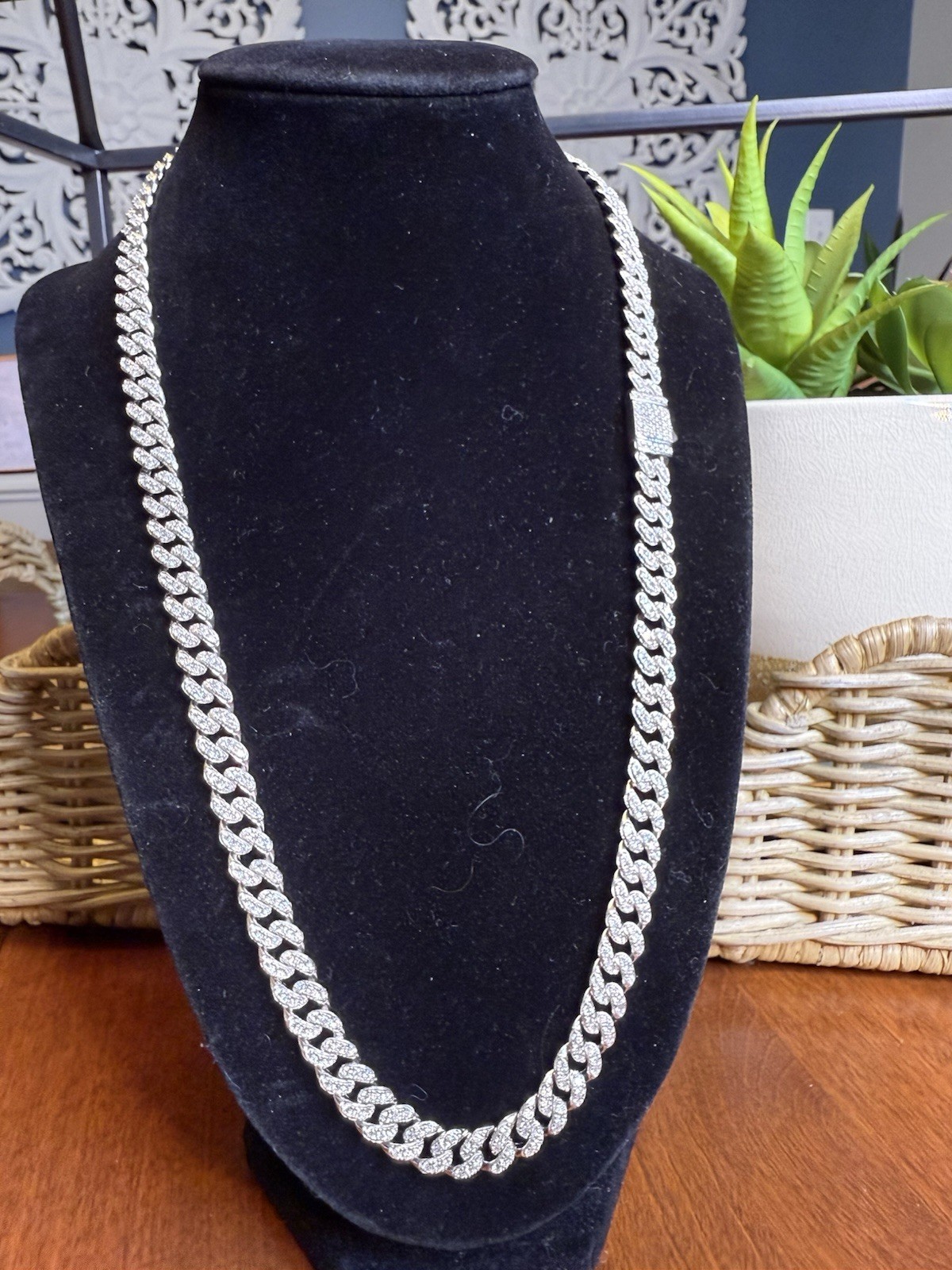 8MM 22in SOLID 925 Sterling Silver (~66g) Moissanite Miami Cuban Chain
