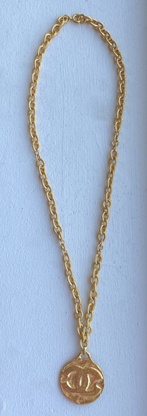 Vintage CHANEL Rare 70s LUCKY TALISMAN Wheat Sheaf Pendant Necklace 24K CC logo