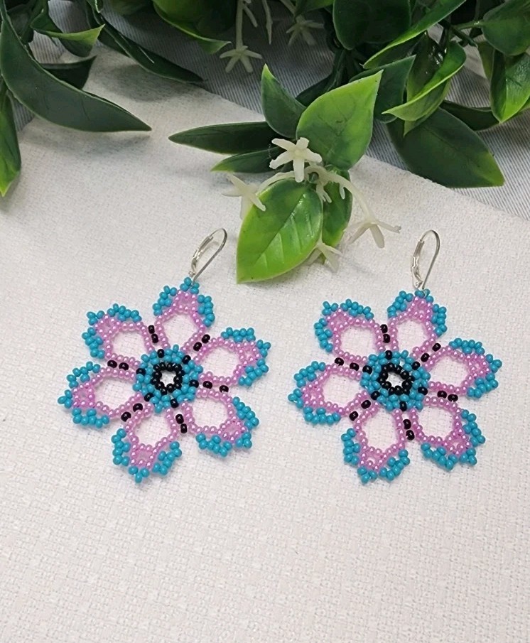 Elegant Beaded Earrings, Handmade Flower Desing Jewelry. Pink Color