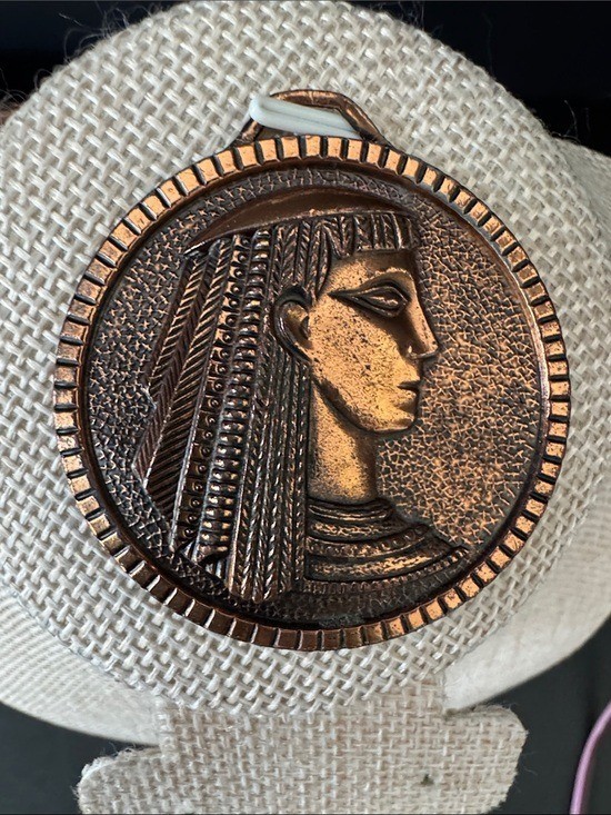 VTG Cleopatra Cast Metal Coin Pendant – Egyptian Revival Uniface Medallion