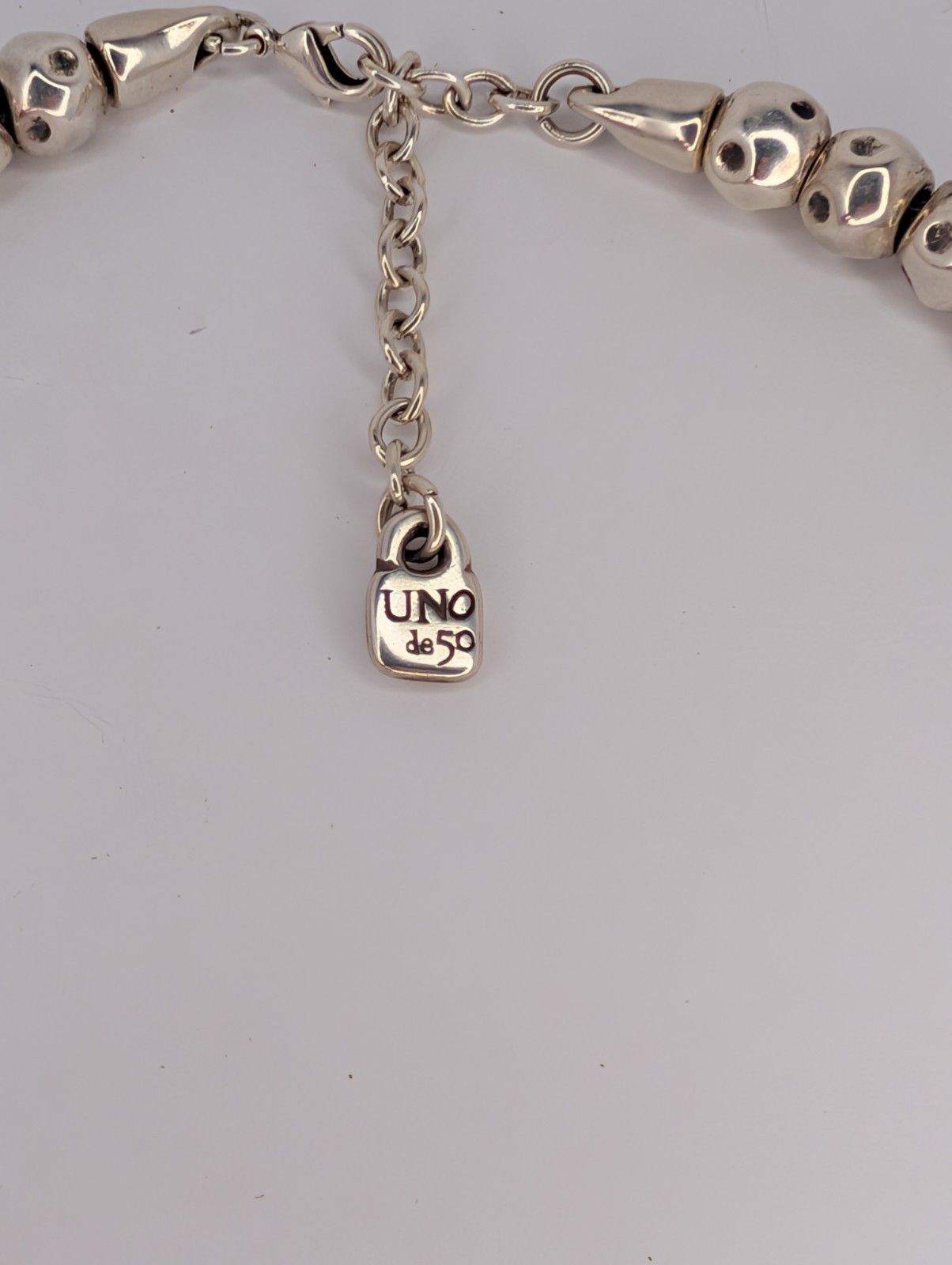 Uno de 50 GRAVITY Silver Short Necklace Beads Spheres