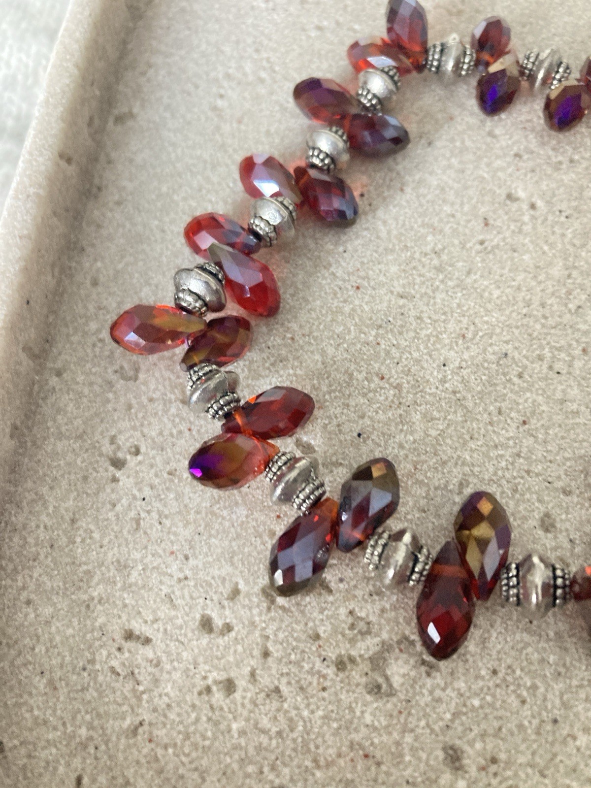 Cranberry Red Aurora Borealis Beaded Bracelet Faceted Silver Tone Dark Romantic