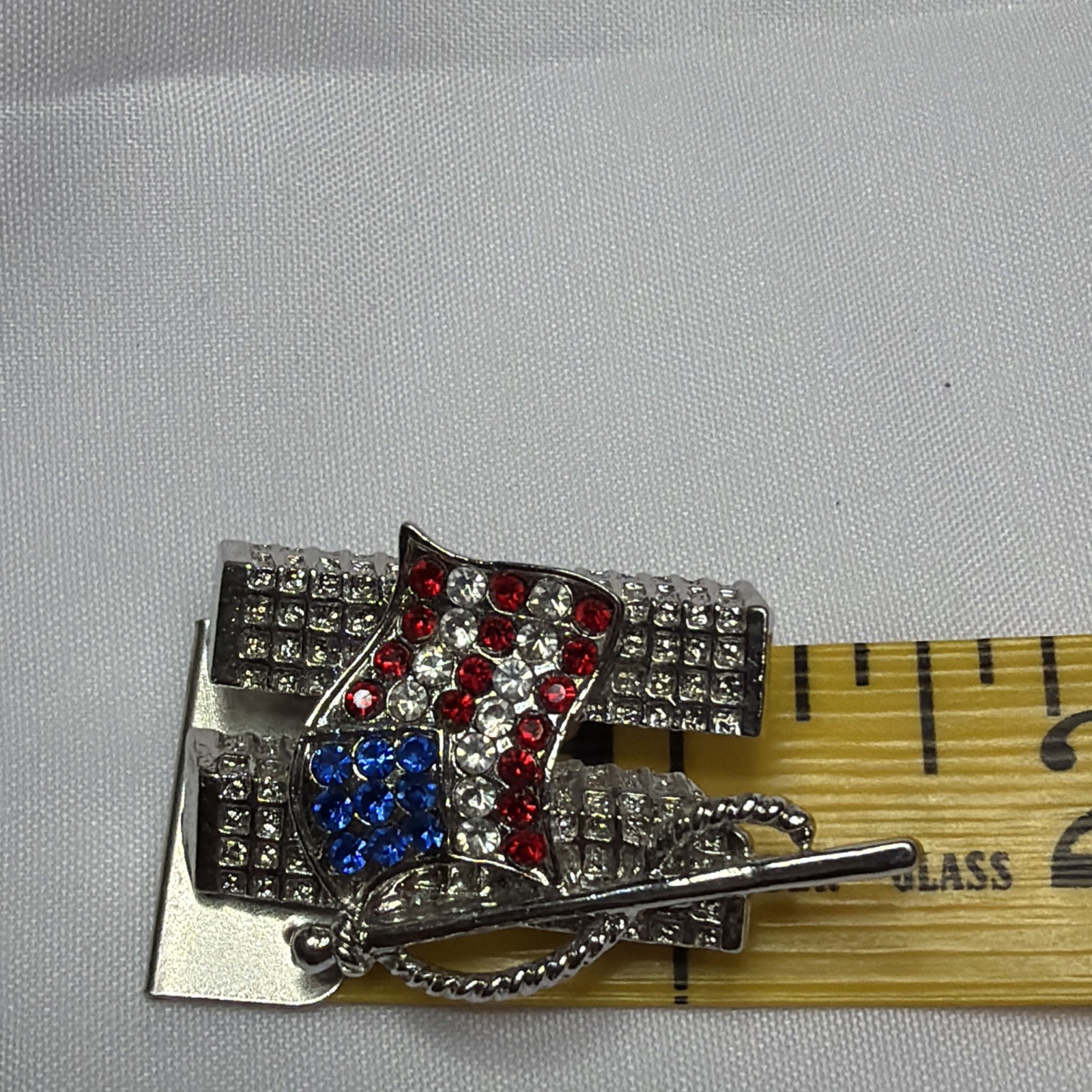 9/11 Commemorative Twin Towers USA American Flag Pin Brooch Patriotic July 4th