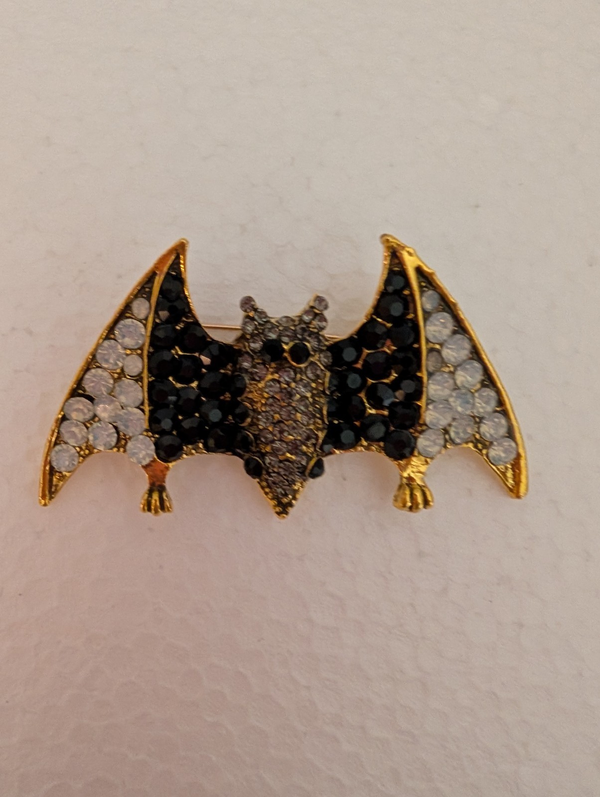 New Halloween Sparkly Rhinestone Black And White BAT Goldtone Brooch Pin