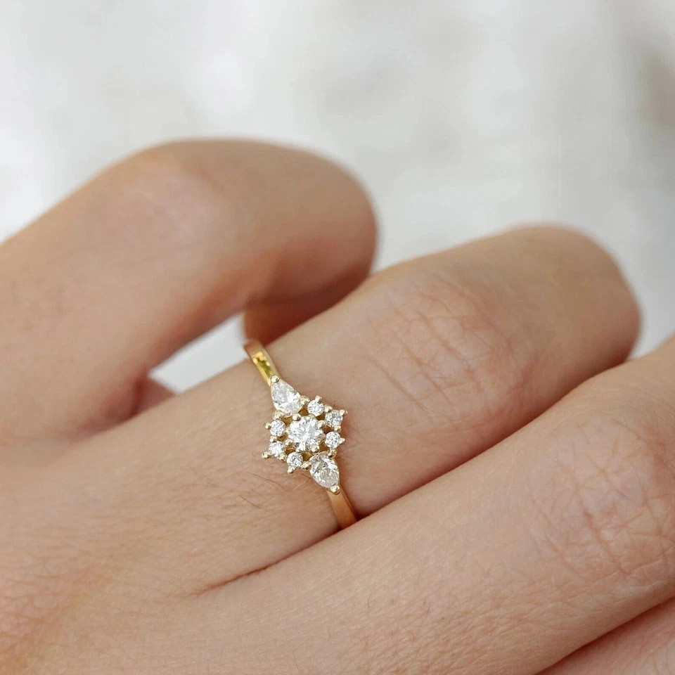 2.50 Ct Round Cut Simulated Diamond Stunning Band Ring 14k Yellow Gold Plated