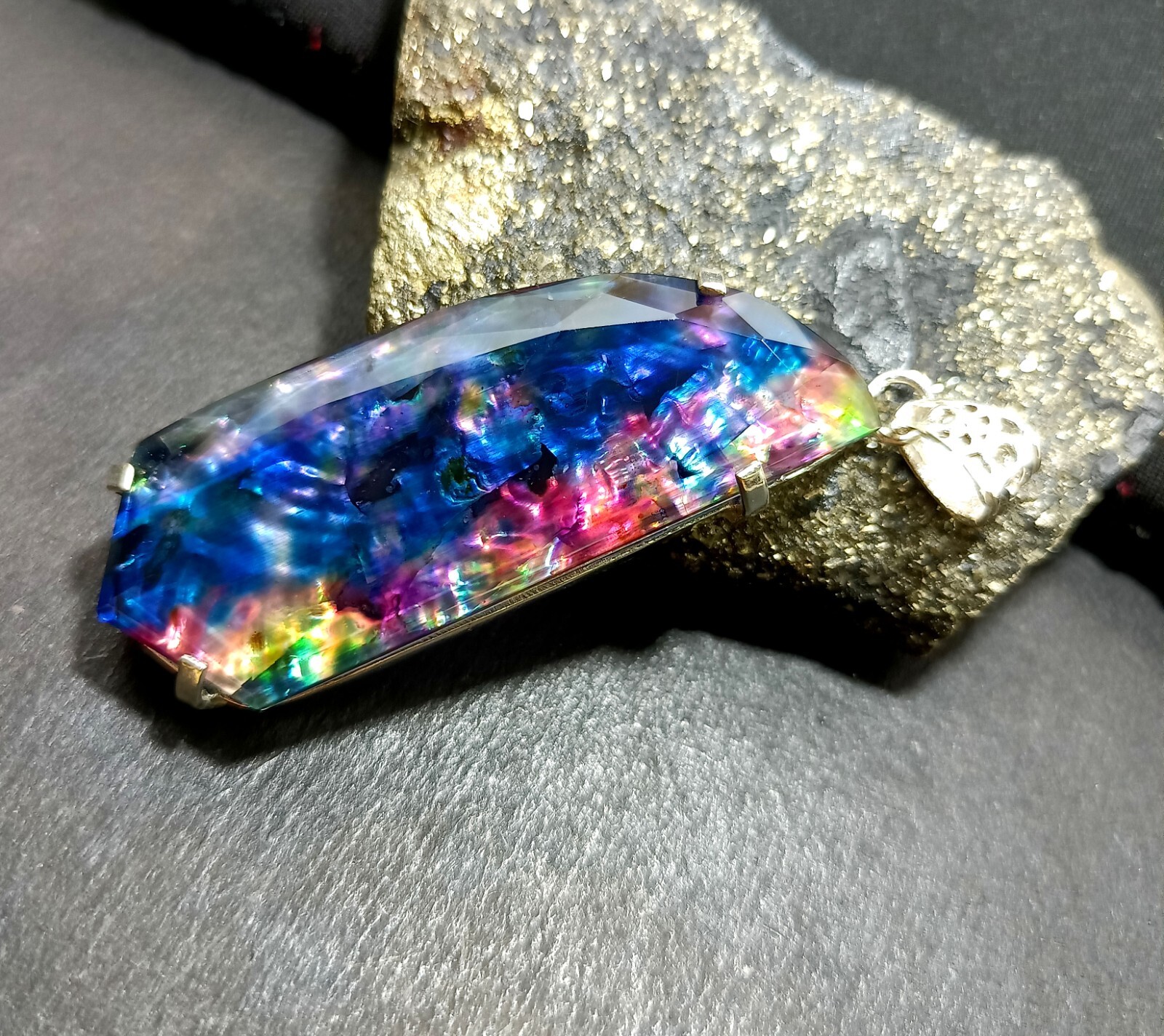 Certified 93.95 Ct Natural Ammolite 925 Solid Silver Rainbow Pendant Gemstone