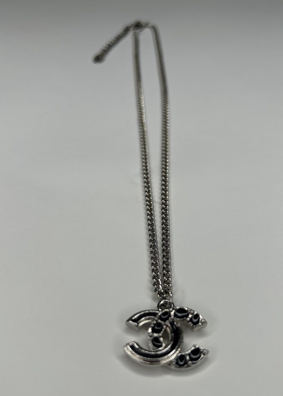 Auth Chanel 2013 Fall 13A Silver Tone CC Pendant Necklace Black Strass France