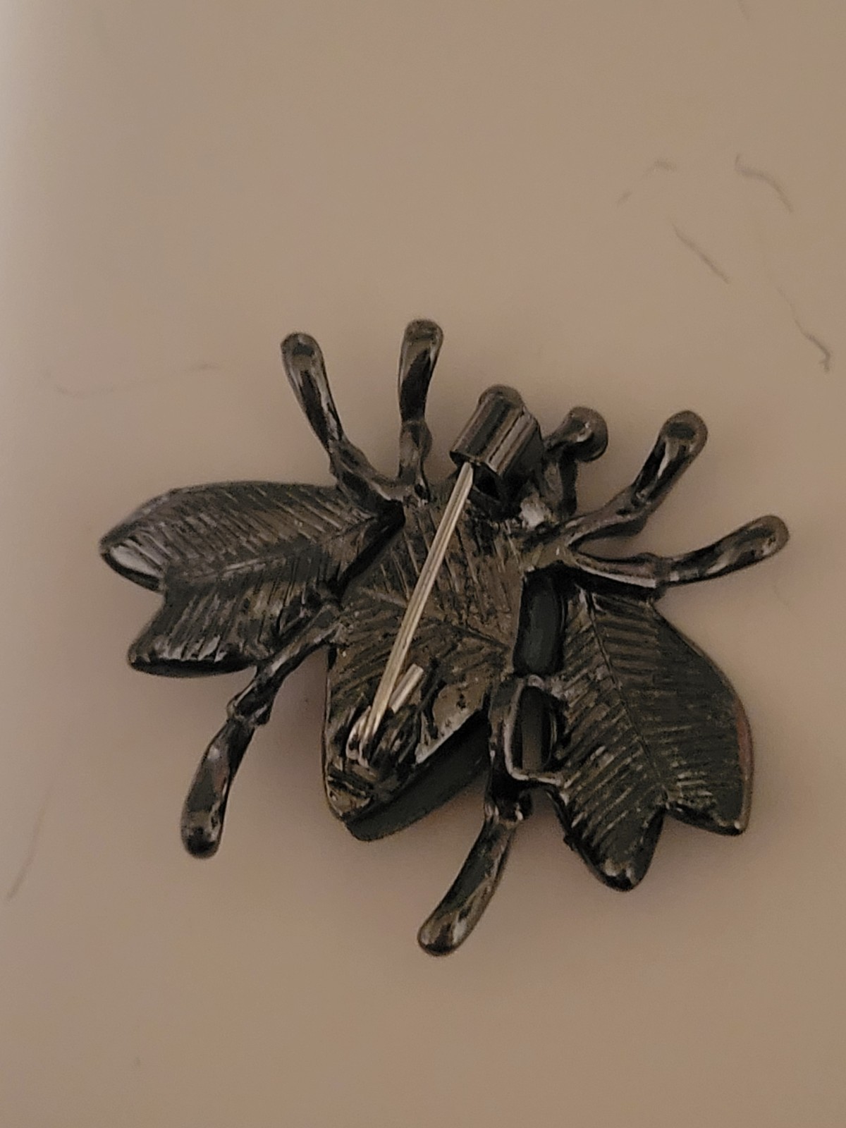 Gothic Black Grey Rhinestone Bumblebee Brooch Holiday Halloween CA USA E550-5
