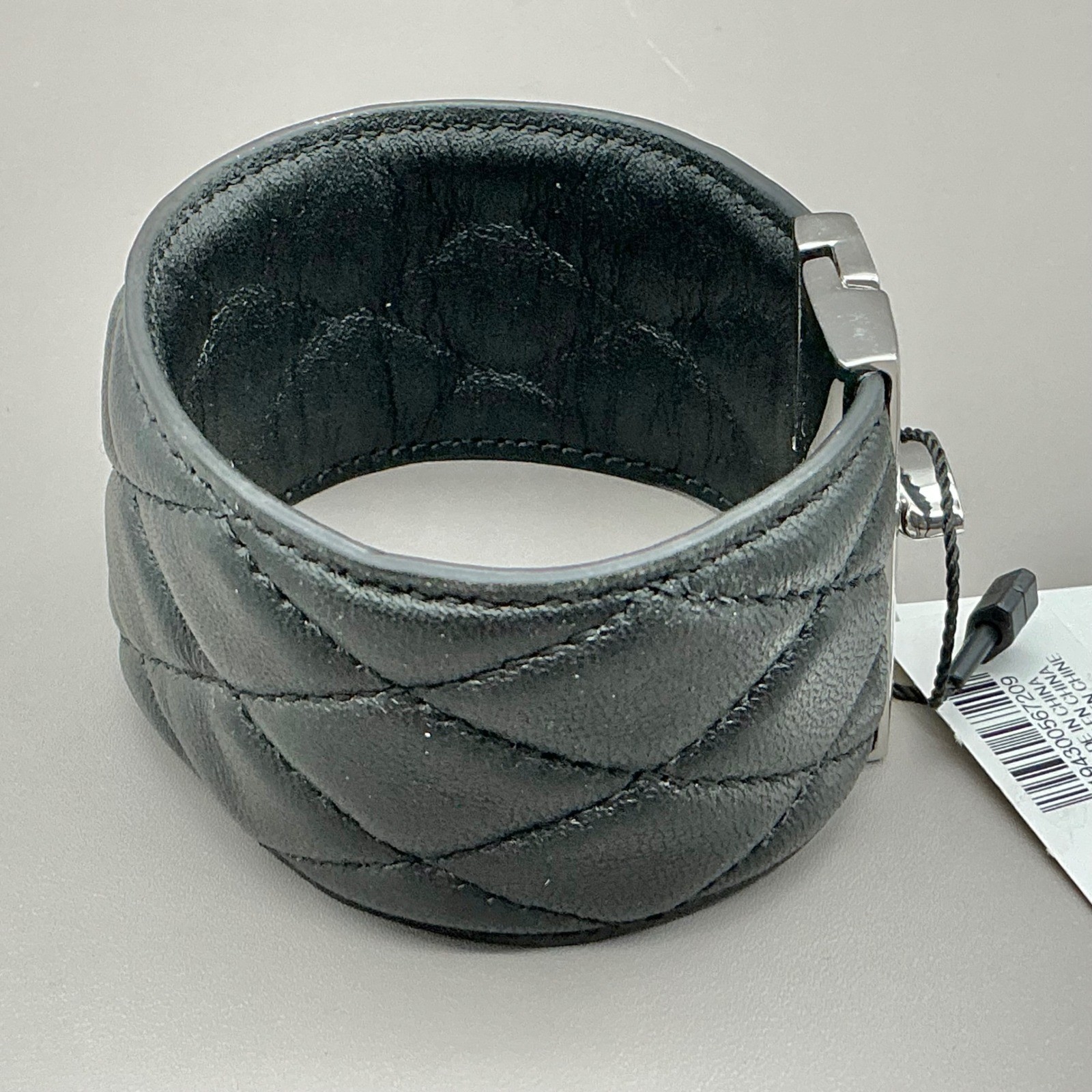 White House Black Market Bracelet Womens Black Quilted Leather Silver Tone 7″
