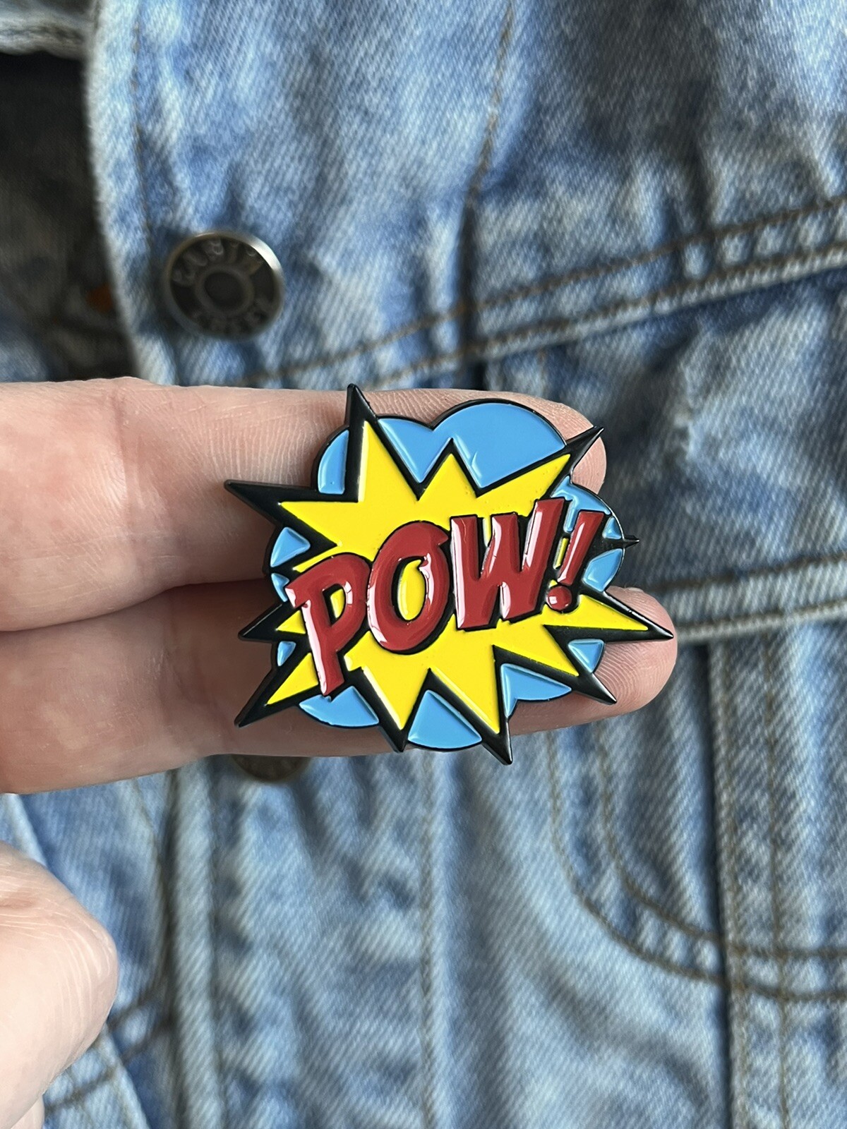 POW! Retro Style Comic Book Enamel Pin – Excellent Condition