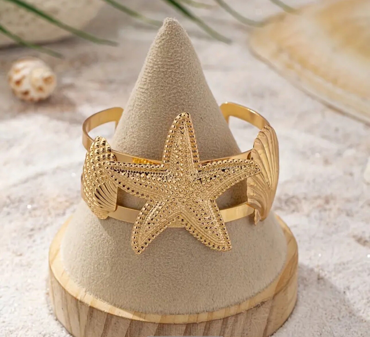 Bohemian Style Starfish & Shell Charm Open Cuff Bracelet Golden BNWTs