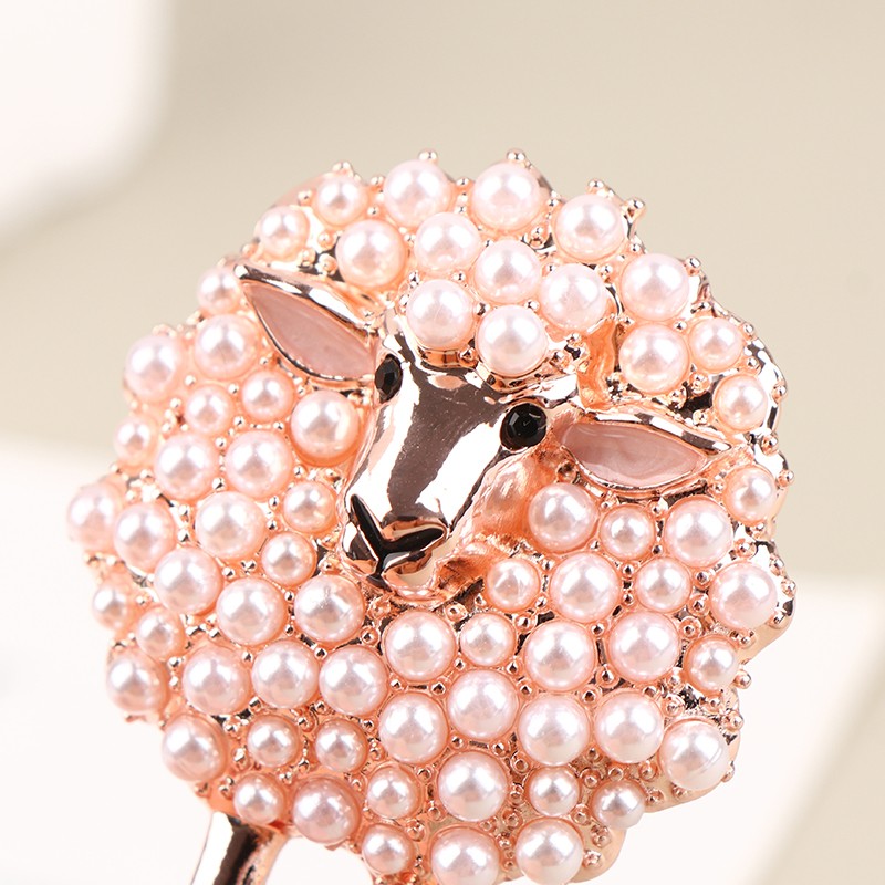 Cartoon Animal Brooch Inlaid Pearls Lucky Lovely Sheep Brooch Alloy Brooch Gift