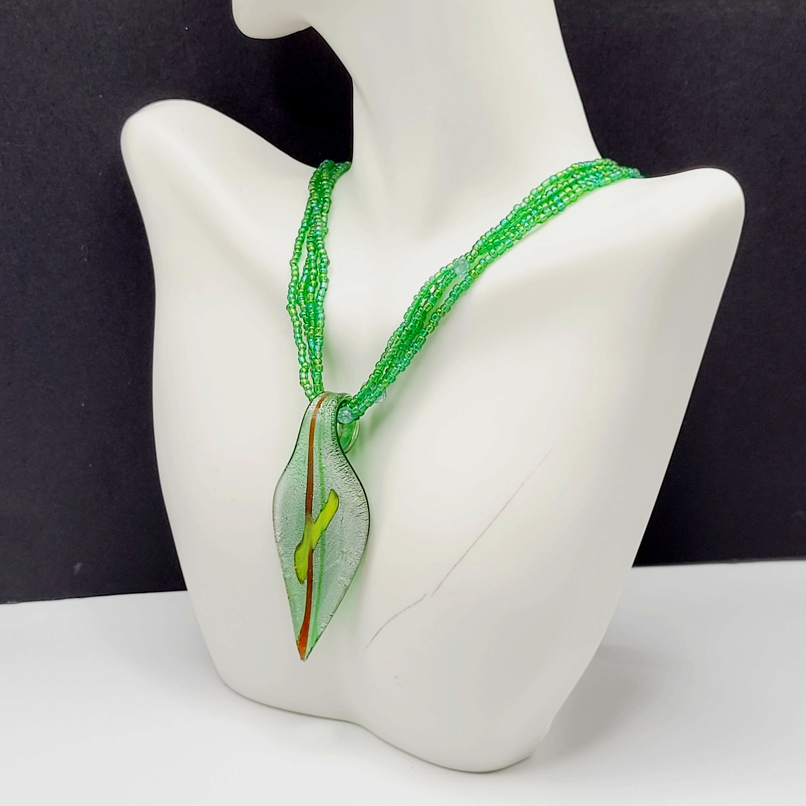 Green Art Glass Pendant Iridescent Seed Bead Multi Strand Necklace Vtg Y2K Era