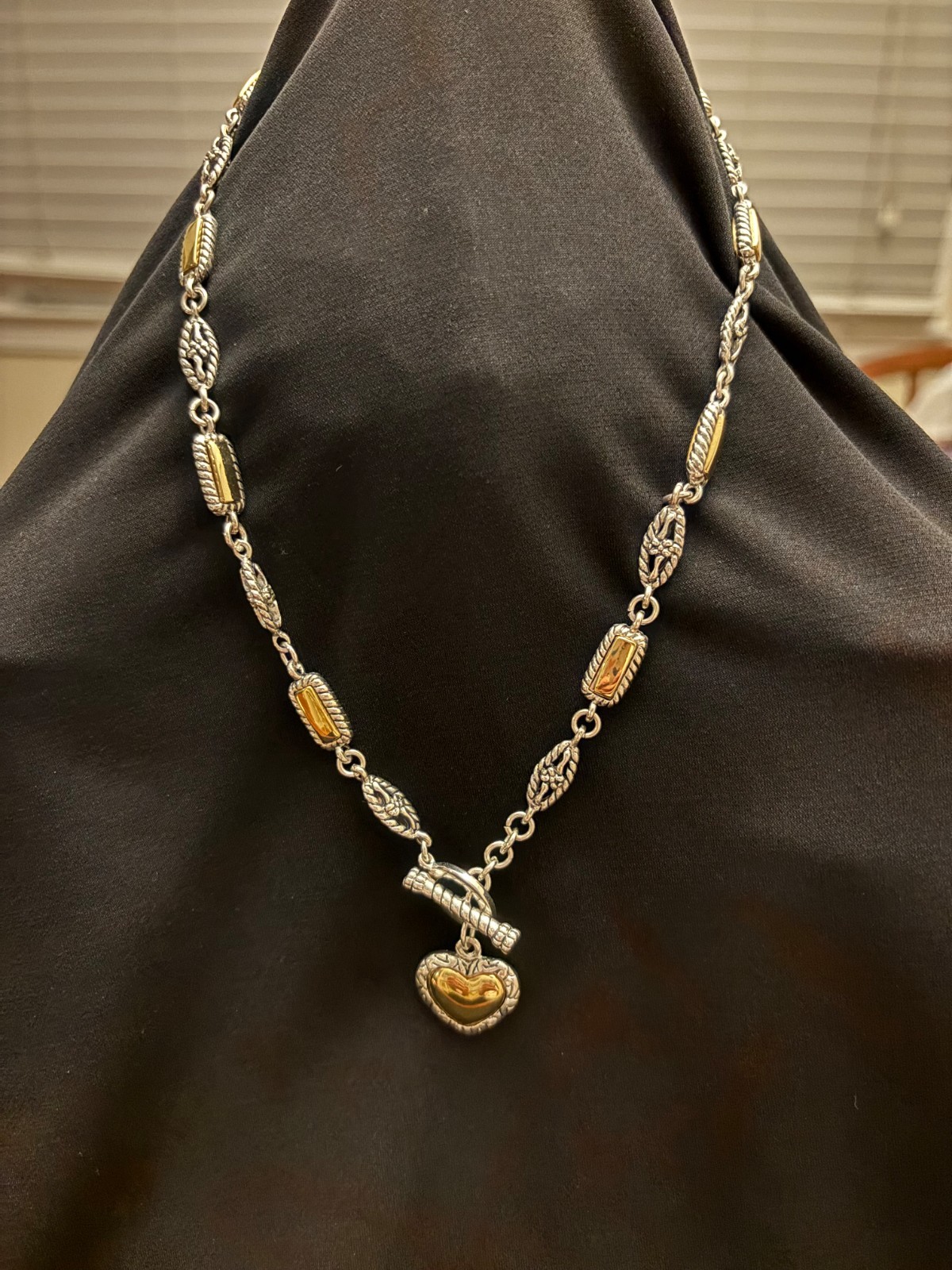 Premier Designs Everlasting Necklace – Silvertone and Goldtone w/ Heart Pendant