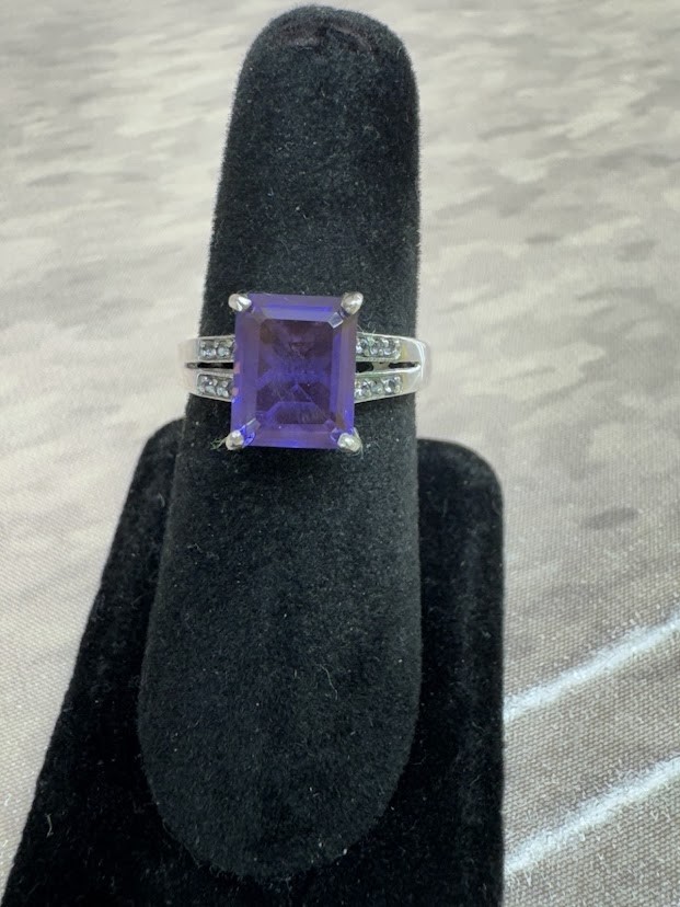 Sterling Silver Purple Stone Ring Sz 8 Emerald Cut CZ 2.44DWT