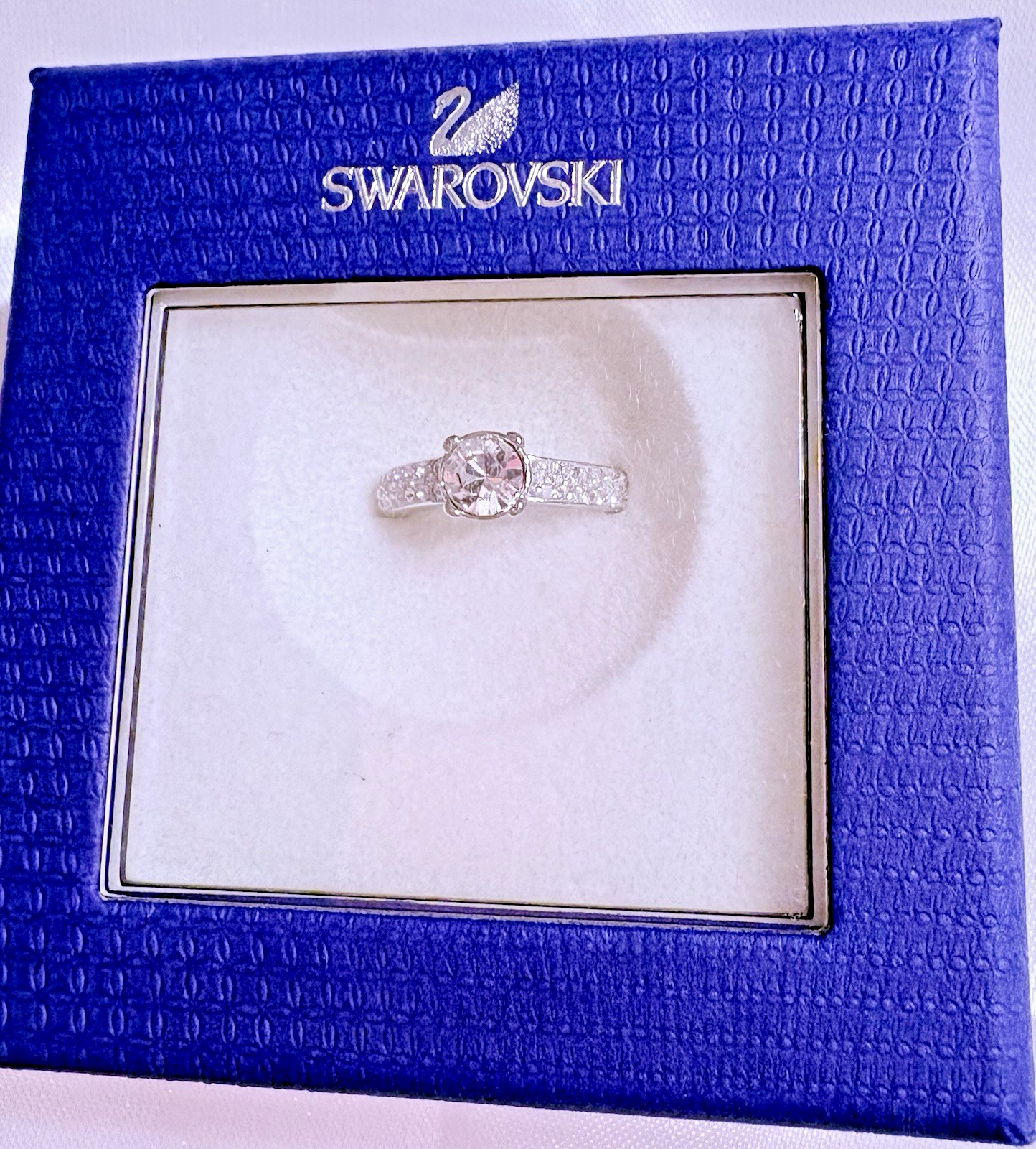 Swarovski Crystal Dazzle Ring size 8 Style# 991995, Brand New In Box