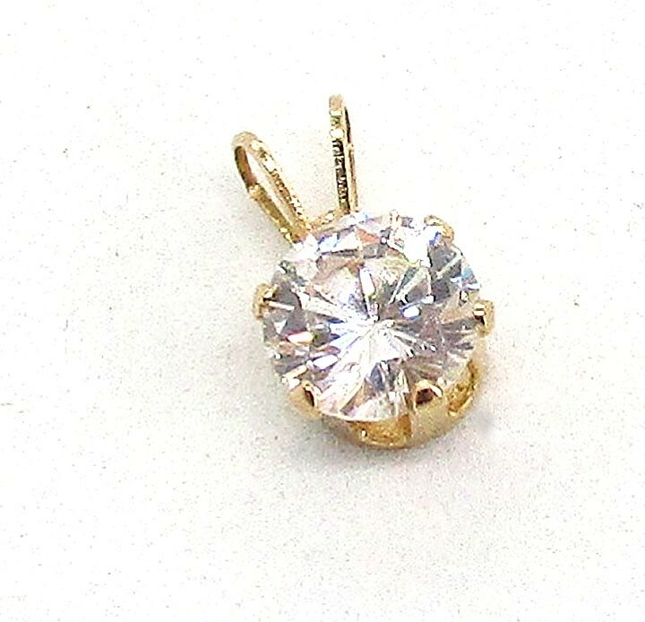 14K Yellow Gold CZ Pendant 0.9 gr 1/2” cz: 1.0 ct lot 33v10