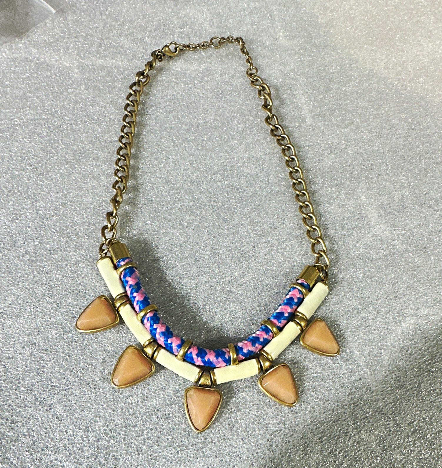 J.CREW Gold Tone Statement Cable Chain Necklace Beige Triangle Pendants Signed