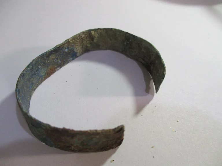 ON SALE NOW NORSE EARLY METAL BRACELET DUG IN UK–MEDIEVAL FIND! PLAIN BUT RARE!