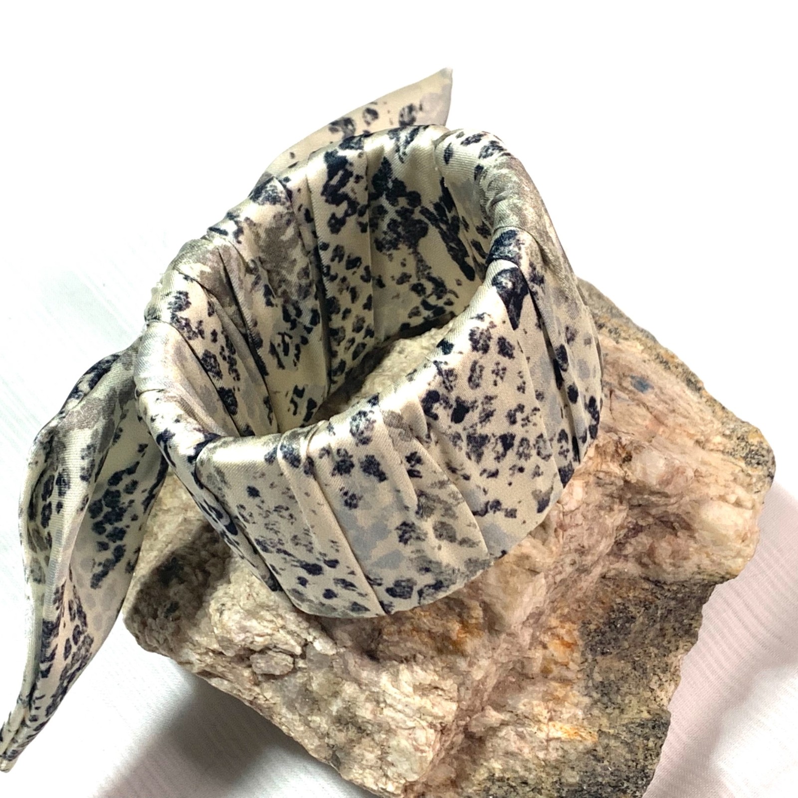 Chicos Glamorous Wide Bangle Bracelet Bold Snake Print Black White Gray Silky
