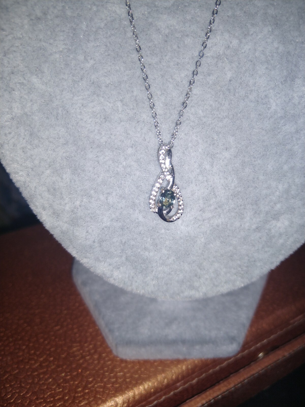Montana Green Sapphire, Cambodian Zircon Plat/SS Pendant W20″chain,TCW=0.74