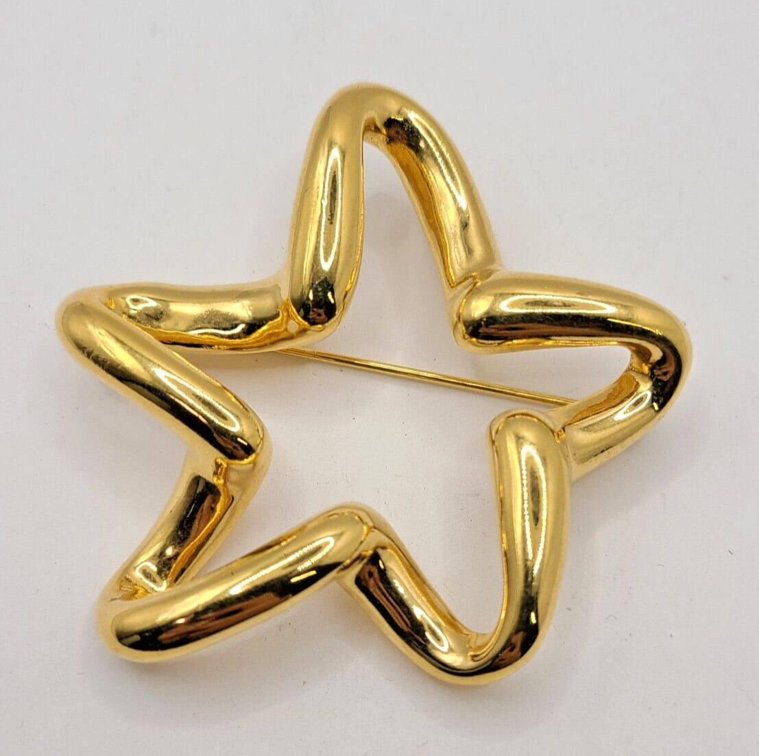 Vintage signed Lady Remington star shaped gold tone brooch 2.25 inches