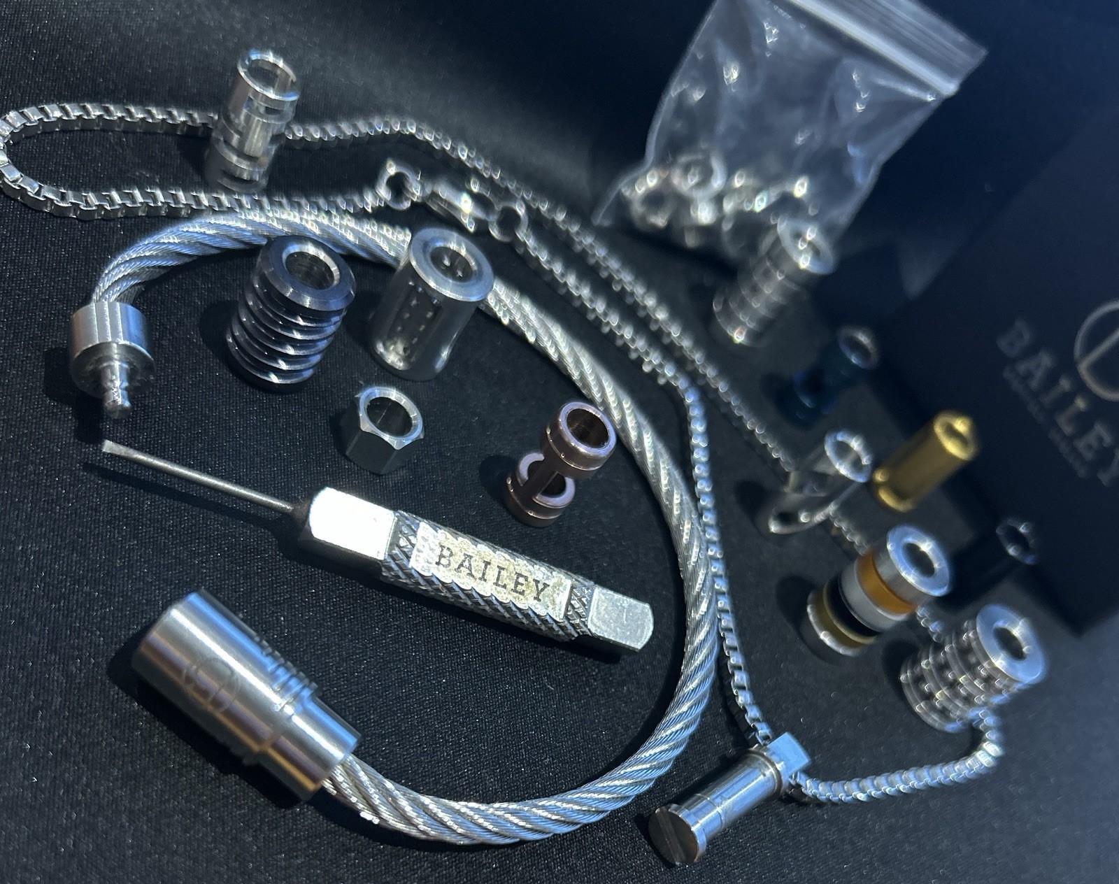 BAILEY OF SHEFFIELD-Stainless Steel CABLE Bracelet & Pendant Converter Necklace