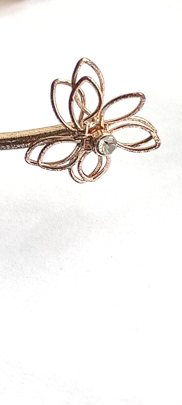 Flower Hinged Bangle Bracelet Modernist Minimalist Open Work Rose Gold Tone 6-8