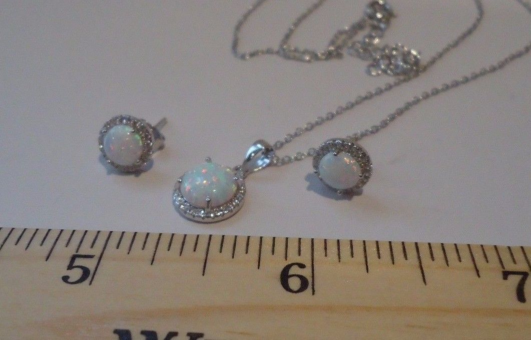 925 STERLING SILVER EARRING & NECKLACE PENDANT SET W/ 4 CTS OPAL & ACCENTS