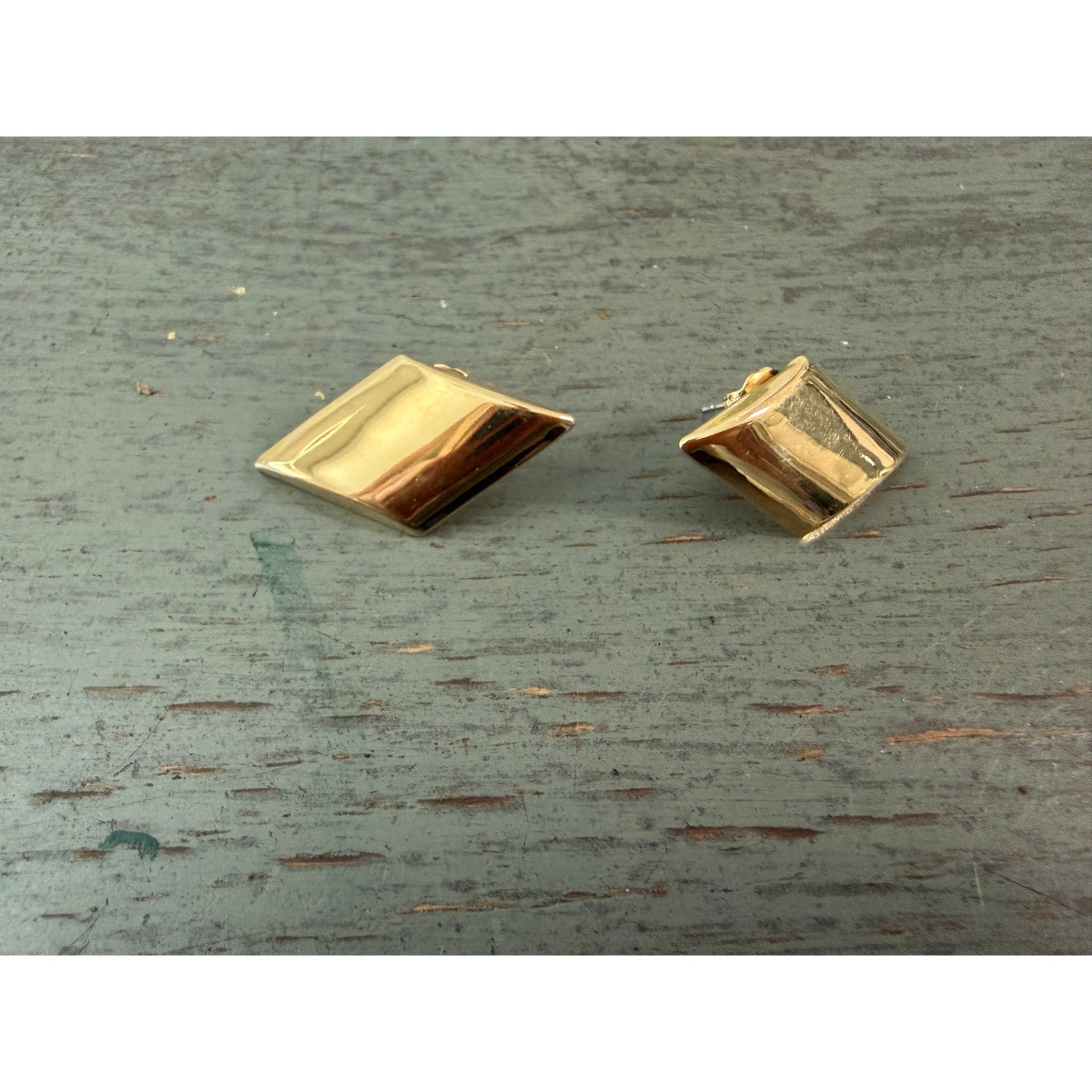 Vintage Gold Tone Geometric Diamond Shaped Stud Earrings Concave High Polish 1in