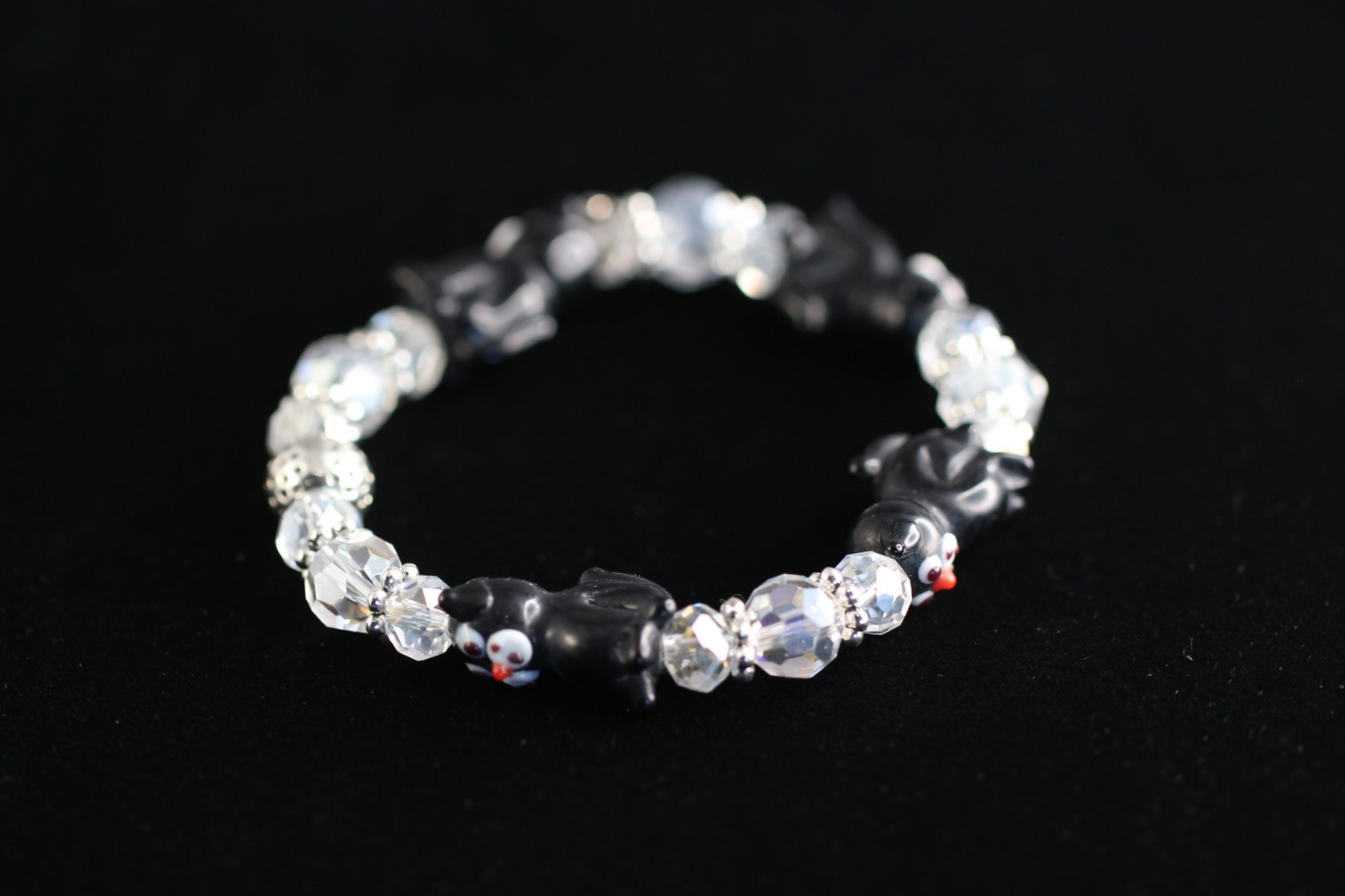 Black Friday Black Cat Lampwork Bracelet 7″ Elastic Glass Beads Crystal Felix