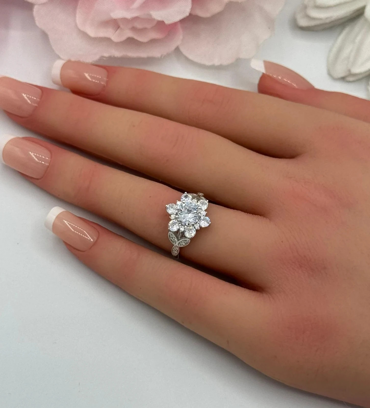 5Ct Round Cut Simulated Diamond Women Engagement Band Ring 14k White Gold Plated