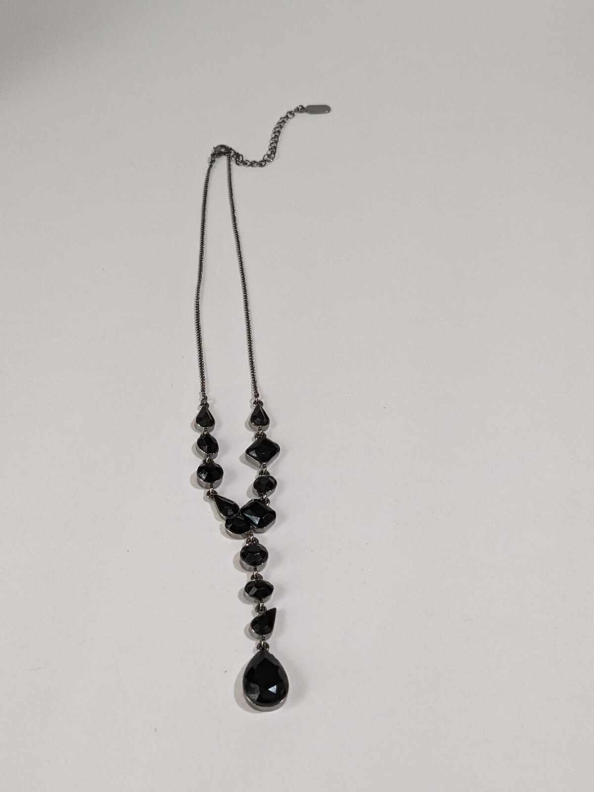 JLO Gun Metal Gray Y Drop Pendant Necklace With Black Acrylic Faceted Beads. 15″